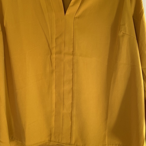 Brand New Mainstrip Brand Blouse - Picture 4 of 4